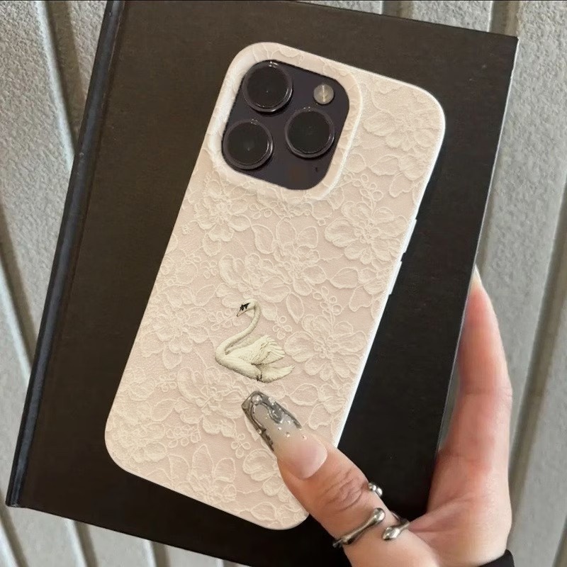 Lace Swan Pattern Lychee Textu - огляд і ціна Apple Iphone 16